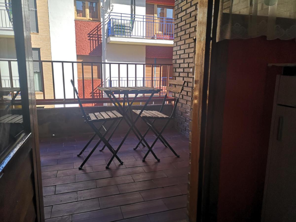 Lc Jacetania Pirineos Apartment Jaca Exterior photo